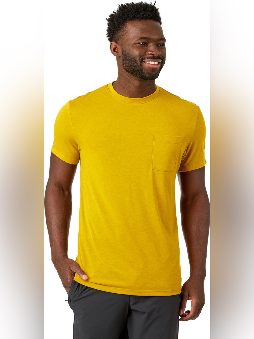 Cotopaxi Men’s Paseo Travel Pocket T-Shirt Mustard Yellow Size Medium